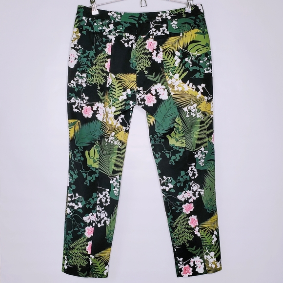Adrianna Papell | Tropical Cropped Slim Pants 8 - Picture 3 of 8